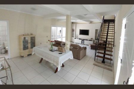 6_photo/95273b9d19.813e0fc0a92df6ab-ATLAS-17d0adbb-8dd2-4c02-a3ef-10db003391b9.jpg de casa à venda com 4 quartos, 222m² em Rio Tavares, Florianópolis