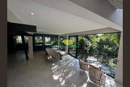 14_photo/95273ba761.ceff8192393c33de-ATLAS-9c2ea156-87f1-4f7c-8b19-be82c956d657.jpg de casa para alugar com 3 quartos, 320m² em Campeche Central, Florianópolis