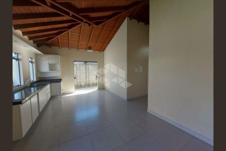 2_photo/95273ba7f3.2f15d505e37c7ac5-ATLAS-a7b11758-41cf-4b88-8967-b9ba6f18a236.jpg de casa para alugar com 2 quartos, 65m² em Campeche Central, Florianópolis