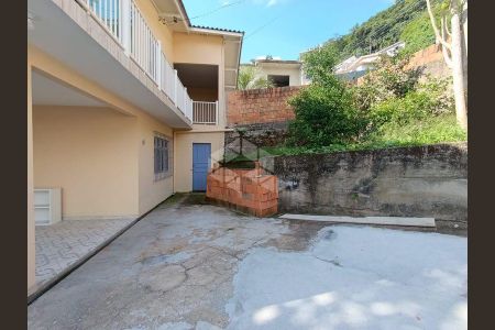 32_photo/95273bb619.06d0e82101a84137-ATLAS-4b6bb0f9-e3b1-4477-803f-e8f3c07b7847.jpg de casa para alugar com 3 quartos, 70m² em Rio Tavares, Florianópolis