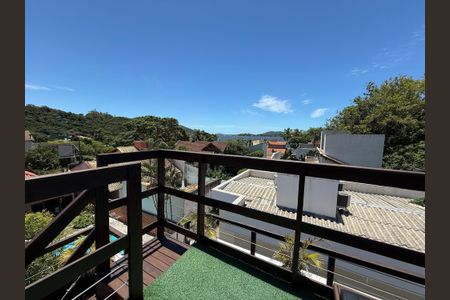 18_photo/95273bff53.a8b96e906a150cb3-ATLAS-ef5b1330-b223-4d49-9ae6-6bd97a04dffb.jpg de casa para alugar com 3 quartos, 145m² em Lagoa da Conceição, Florianópolis