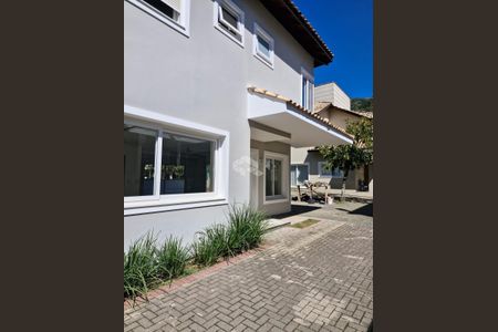 5_photo/95273bffa3.27be6ae874d08228-ATLAS-5d2d9b7a-ec66-49fc-beb6-7228ebb20d90.jpg de casa à venda com 4 quartos, 264m² em Lagoa da Conceição, Florianópolis