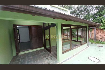 18_photo/95273c0619.a2615ae1d058c448-ATLAS-767bb4f3-072c-4d34-8e7f-4d9cfec1d9b5.jpg de casa de condomínio para alugar com 3 quartos, 734m² em Canto da Lagoa, Florianópolis