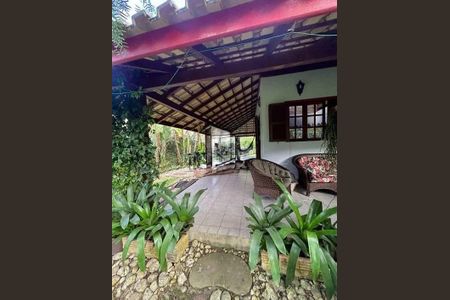 29_photo/95273c065f.c3b9fb60c1df5c5a-ATLAS-acdfd2a1-96a3-439d-acc9-d5d962d078cd.jpg de casa à venda com 3 quartos, 182m² em Lagoa da Conceição, Florianópolis