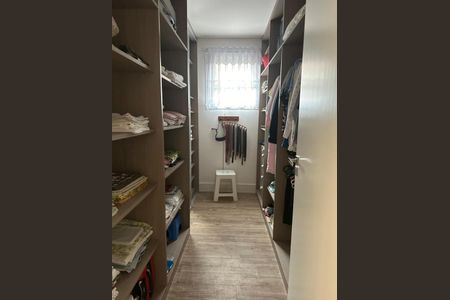 7_photo/95273c0c6f.c4a0bdba0b5cdebe-ATLAS-74b8a503-47fc-40b2-96b3-b912d4cde32d.jpg de casa à venda com 5 quartos, 458m² em Porto da Lagoa, Florianópolis