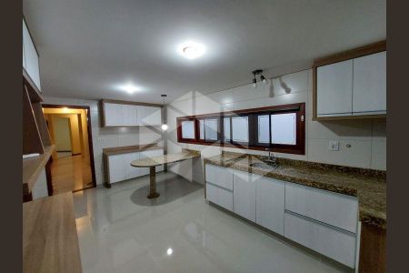 4_photo/95273c0c9f.9612d26e9df26329-ATLAS-c694169f-9887-47b2-a65e-c2e5df885403.jpg de casa de condomínio para alugar com 5 quartos, 190m² em Rio Tavares, Florianópolis