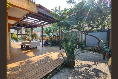 5_photo/95273c0f4d.6535478c60386e2b-ATLAS-2d132cbb-913d-46c8-88b7-d8376d50d32b.jpg de casa à venda com 3 quartos, 182m² em Lagoa da Conceição, Florianópolis