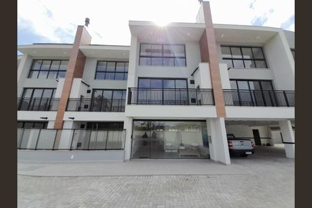 43_photo/95273c1b07.64be1ff69eeafb55-ATLAS-cc8a676c-7c39-4c30-baeb-45569b21dbc2.jpg de apartamento à venda com 1 quarto, 76m² em Lagoa da Conceição, Florianópolis