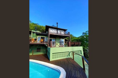 12_photo/95273c2a85.07f29284d16cc936-ATLAS-3cbf5de4-d7a2-4477-be28-3e104f1b4ffd.jpg de casa à venda com 4 quartos, 347m² em Lagoa da Conceição, Florianópolis