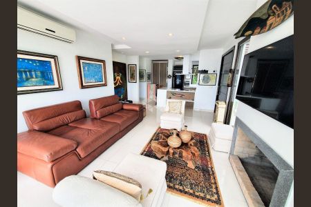 7_photo/95273c2a8d.4bd2615f33144f40-ATLAS-61d25d06-63cb-4b94-858b-5d0ea3ce9d97.jpg de casa à venda com 4 quartos, 260m² em Lagoa da Conceição, Florianópolis