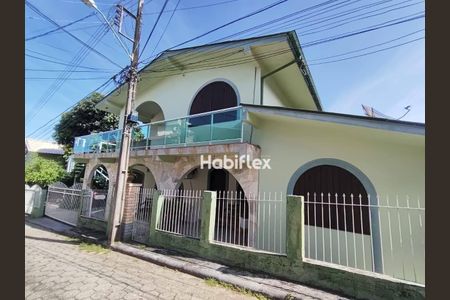 12_photo/95273c753d.1ec89c7cbdfc8b9a-ATLAS-9683be10-cfee-4c34-8f8a-e03300d7808f.jpg de casa à venda com 6 quartos, 324m² em Rio Tavares, Florianópolis