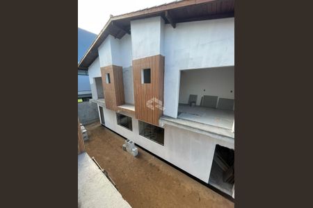 11_photo/95273c765d.2fed7e95ddef69d8-ATLAS-4ab25293-dca6-4e42-abea-6d7f5e44cb07.jpg de casa à venda com 2 quartos, 83m² em Rio Tavares, Florianópolis