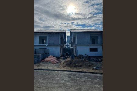 4_photo/95273c765d.2fed7e95ddef69d8-ATLAS-87f6bfa8-25fb-4f1a-80aa-b2d723960f0b.jpg de casa à venda com 2 quartos, 83m² em Rio Tavares, Florianópolis