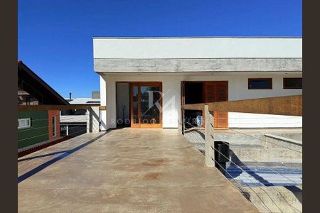 32_photo/95273c766b.8e48f5906dd675de-ATLAS-2d2558e8-779a-429e-a047-44e287e5e42e.jpg de casa à venda com 5 quartos, 558m² em Rio Tavares, Florianópolis