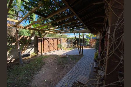 2_photo/95273c77a1.ceff8192393c33de-ATLAS-e9c8420c-925e-4a2f-95ea-84d172f581cc.jpg de casa à venda com 2 quartos, 170m² em Rio Tavares, Florianópolis