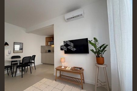 2_photo/95273c78dd.2c445d7a253e7411-ATLAS-4cd25b27-cc4e-429d-b91c-e52515fb990e.jpg de apartamento à venda com 1 quarto, 40m² em Ingleses Norte, Florianópolis