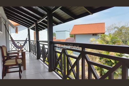 3_photo/95273c7935.70d34e1d457a0501-ATLAS-c59c815c-8770-4fb3-a859-cb4c2bd75bd6.jpg de casa à venda com 4 quartos, 160m² em Rio Tavares, Florianópolis