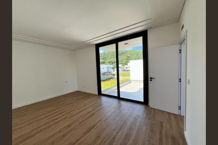 7_photo/95273c793b.d064f87ba2f4a60c-ATLAS-b97a9727-d0d6-4518-b30e-19c287d104af.jpg de casa à venda com 3 quartos, 311m² em Lagoa Pequena, Florianópolis