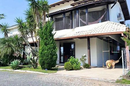 2_photo/95273c7951.4e9950cabb3fef44-ATLAS-06409bcb-3c32-45c8-b92d-8ebbb5c4b17e.jpg de casa à venda com 5 quartos, 140m² em Lagoa Pequena, Florianópolis