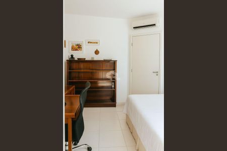 12_photo/95273c81cf.b62ad431eee06396-ATLAS-a0c52a3c-6660-48cf-b6cd-934a8ea8711f.jpg de apartamento à venda com 3 quartos, 157m² em Lagoa Pequena, Florianópolis