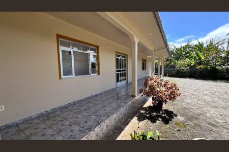 20_photo/95273e50ed.8b238b2f56f58e8d-ATLAS-063753a4-1bdc-4686-bbe8-fa65c069be55.jpg de casa à venda com 4 quartos, 300m² em Barra da Lagoa, Florianópolis