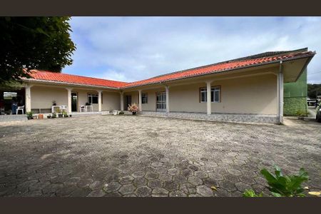 23_photo/95273e50ed.8b238b2f56f58e8d-ATLAS-bcd54af1-065c-48a6-a80b-0647db2cda97.jpg de casa à venda com 4 quartos, 300m² em Barra da Lagoa, Florianópolis