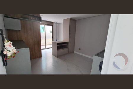 12_photo/95273e5175.7b14635dc7f45449-ATLAS-b06e5400-025b-4da9-aada-2ae3e34fc984.jpg de casa à venda com 4 quartos, 432m² em Barra da Lagoa, Florianópolis