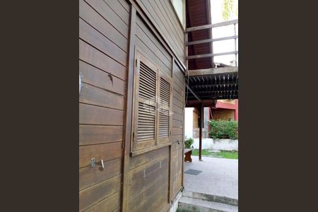 5_photo/95273e5733.35cb2562ae28c182-ATLAS-a4e4e858-12b5-4326-b1c8-0ae8b338cb29.jpg de casa à venda com 2 quartos, 360m² em Barra da Lagoa, Florianópolis