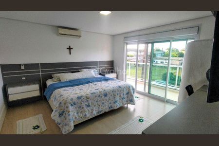 12_photo/95273e5979.5dc92922f5f40c7d-ATLAS-b5f871b2-c8ba-45ce-bcd5-84c5bef674e2.jpg de casa à venda com 4 quartos, 245m² em Barra da Lagoa, Florianópolis