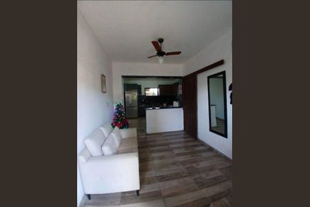 18_photo/95273e5ddb.b63fb19834d8465e-ATLAS-712351c5-12f6-4ed0-89af-b88f6dc577e6.jpg de casa à venda com 2 quartos, 200m² em Barra da Lagoa, Florianópolis