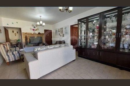 3_photo/95273e5eb5.5564e16b2c01dcfa-ATLAS-dc291e85-8fe1-4b5e-b1f0-1be4ad8d8668.jpg de casa à venda com 5 quartos, 350m² em Barra da Lagoa, Florianópolis