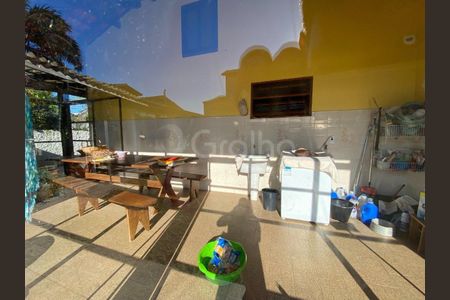 11_photo/95273e5eb5.5564e16b2c01dcfa-ATLAS-e0a4aed5-9f33-4b56-897b-fe6e8e021447.jpg de casa à venda com 5 quartos, 350m² em Barra da Lagoa, Florianópolis