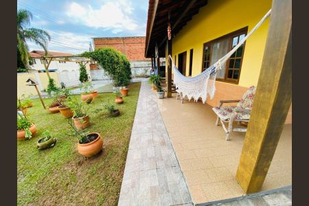 2_photo/95273e5ec9.bdf1def5ceb5107f-ATLAS-202b4da7-4fda-47f3-94b5-966dbcd0c21b.jpg de casa à venda com 5 quartos, 350m² em Barra da Lagoa, Florianópolis