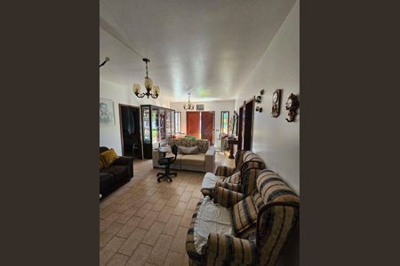 8_photo/95273e5ec9.bdf1def5ceb5107f-ATLAS-3bad64ac-4cb4-4568-b63f-b394ad078edc.jpg de casa à venda com 4 quartos, 250m² em Barra da Lagoa, Florianópolis
