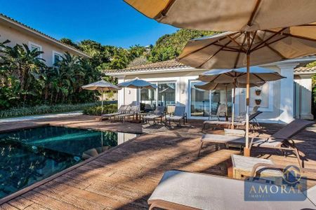 2_photo/95273e5edf.2f15d505e37c7ac5-ATLAS-1ead7bd7-6ce8-4e4d-9031-66b40ad5aa18.jpg de casa à venda com 6 quartos, 1050m² em Barra da Lagoa, Florianópolis