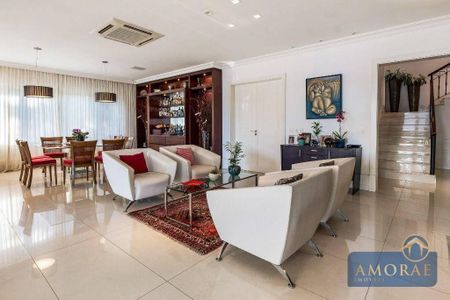 5_photo/95273e5edf.2f15d505e37c7ac5-ATLAS-a19a78de-ddf5-4fc6-a6a8-865baeed1ae4.jpg de casa à venda com 6 quartos, 1050m² em Barra da Lagoa, Florianópolis