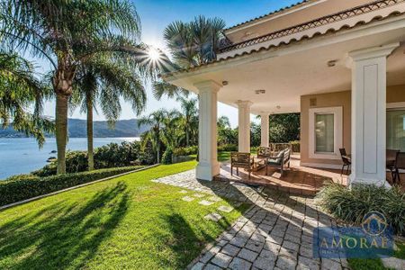 12_photo/95273e5edf.2f15d505e37c7ac5-ATLAS-fea2bb47-6d12-428c-95be-fd698d48c8dc.jpg de casa à venda com 6 quartos, 1050m² em Barra da Lagoa, Florianópolis