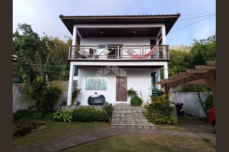 9_photo/95273e617b.9c5a8d74db8d7fa8-ATLAS-36cf1fee-832a-44a0-b72d-0a9741b924c3.jpg de casa para alugar com 4 quartos, 180m² em Barra da Lagoa, Florianópolis