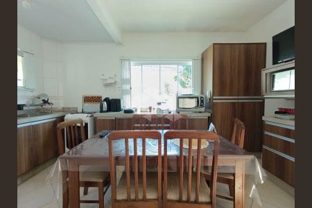 11_photo/95273e617b.9c5a8d74db8d7fa8-ATLAS-3f6ce869-fed6-4df8-aa1d-679aa4fabeb9.jpg de casa para alugar com 4 quartos, 180m² em Barra da Lagoa, Florianópolis