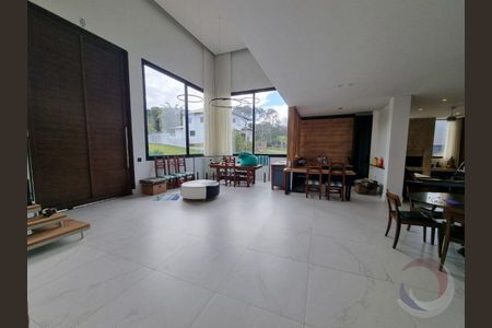 4_photo/95273e62fd.aa338e53c3ea1ead-ATLAS-ad0cfbc7-8911-4120-927a-e06a6ae3e918.jpg de casa à venda com 6 quartos, 766m² em Barra da Lagoa, Florianópolis