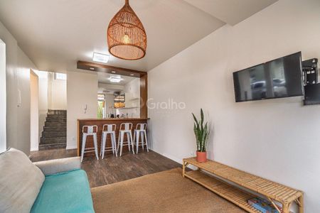 3_photo/95273e63d1.07ea2474e20ead1e-ATLAS-239206d5-b97f-403e-bad0-b13d7baec9de.jpg de casa à venda com 3 quartos, 137m² em Barra da Lagoa, Florianópolis
