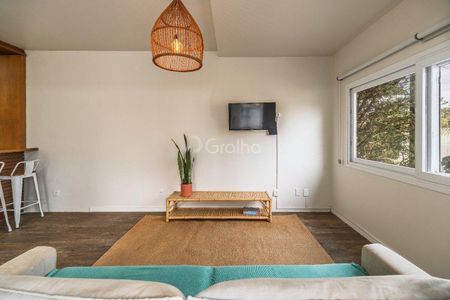 5_photo/95273e63d1.07ea2474e20ead1e-ATLAS-39d0f7a8-7bd6-4b11-8397-a79c2f6e1e7f.jpg de casa à venda com 3 quartos, 137m² em Barra da Lagoa, Florianópolis