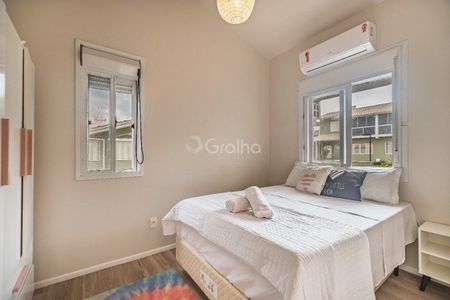 38_photo/95273e63d1.07ea2474e20ead1e-ATLAS-7c2be43f-95ce-483e-8e3a-535714a69f9b.jpg de casa à venda com 3 quartos, 137m² em Barra da Lagoa, Florianópolis