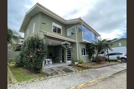 6_photo/95273e7c51.ac877d7faaa4216d-ATLAS-5c29043e-b7d7-49ba-8710-ca4eb4939ddf.jpg de casa à venda com 4 quartos, 137m² em Praia Mole, Florianópolis