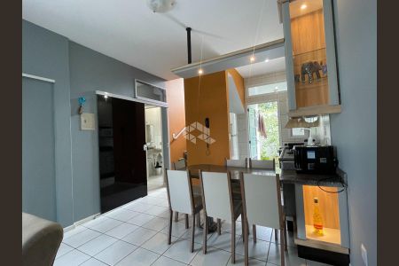 1_photo/95273e7c51.ac877d7faaa4216d-ATLAS-b858a275-44da-475e-a2f7-b5bdbe2bbf23.jpg de casa à venda com 4 quartos, 137m² em Praia Mole, Florianópolis