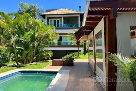 4_photo/95273e7e4b.364cdb59f22b30dd-ATLAS-3cb2dff4-b7f5-4407-8a20-d8e140719a5e.jpg de casa à venda com 4 quartos, 410m² em Praia Mole, Florianópolis