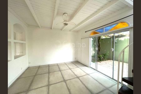 8_photo/95273e9d37.6fe88814f58c8792-ATLAS-727cf7d2-8c7c-4a42-8d58-5f53ae7d9a36.jpg de casa para alugar com 5 quartos, 200m² em Lagoa da Conceição, Florianópolis