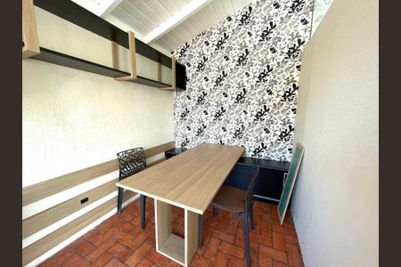 19_photo/95273e9d37.6fe88814f58c8792-ATLAS-bb11a5cd-ca71-40cf-9de9-8fd3adc48979.jpg de casa para alugar com 5 quartos, 200m² em Lagoa da Conceição, Florianópolis