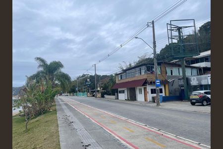 13_photo/95273ea29b.2899b17cdfb92887-ATLAS-5e7fbcab-b0e7-4a4e-8ff5-4a0818242045.jpg de casa para alugar com 1 quarto, 45m² em Lagoa da Conceição, Florianópolis