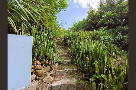 10_photo/95273ea29b.6c41d5510dcf68ec-ATLAS-25619eac-eec3-45f2-b445-4288c543c648.jpg de casa para alugar com 6 quartos, 330m² em Lagoa da Conceição, Florianópolis